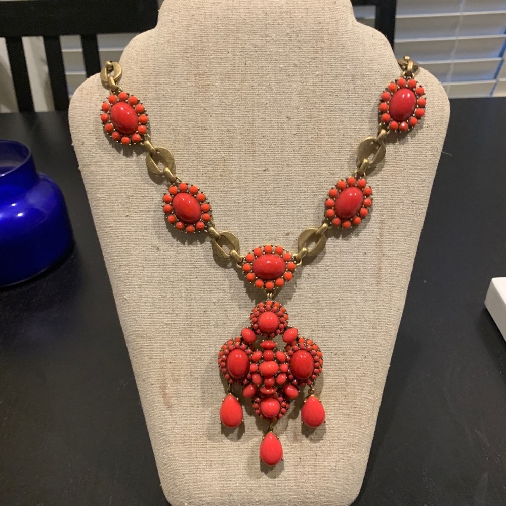 Stella and Dot Sardinia pendant necklace